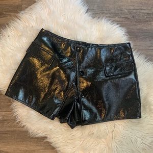Missguided cracked pu skort